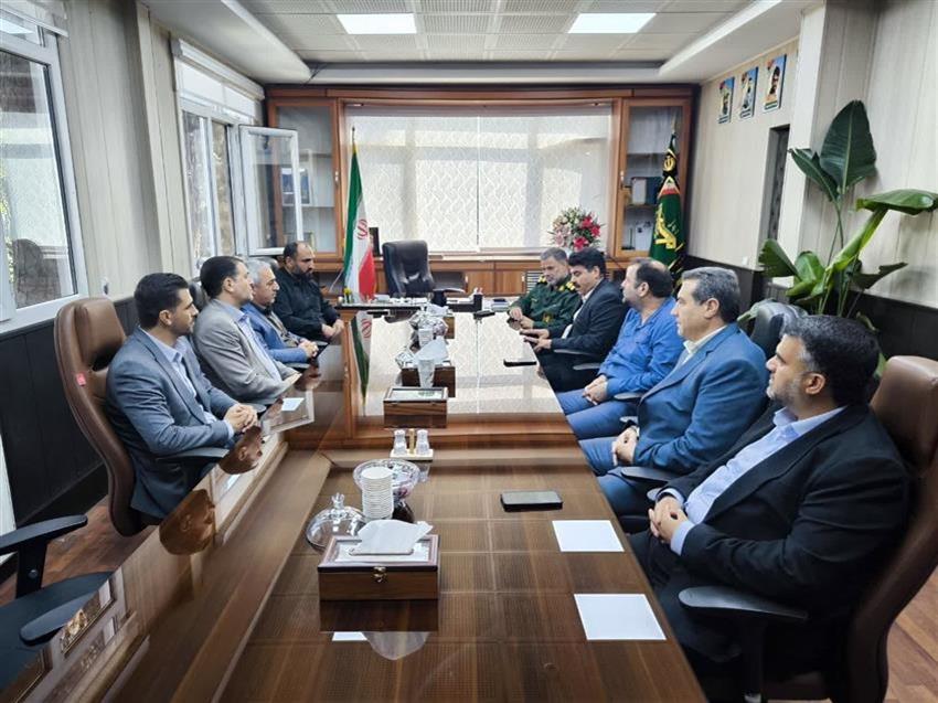 دیدار مدیریت شهری باغستان با فرمانده ناحیه مقاومت بسیج شهرستان شهریار به مناسبت هفته دفاع مقدس