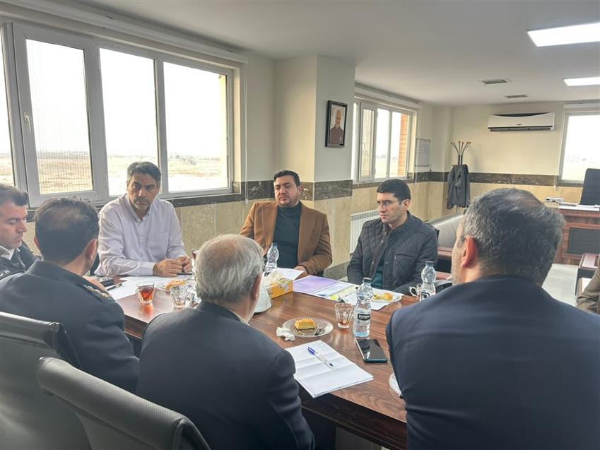 برگزاری جلسه بررسی تخصصی راهكارهای ارتقای ایمنی ترافیكی شهر باغستان در شورای فرعی ترافیك