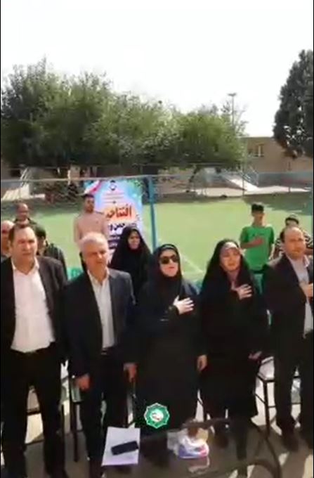 افتتاح زمین چمن مدرسه استثنایی  شهید تاجیک در هفته تربیت بدنی و ورزش